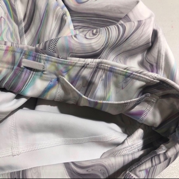 Athleta Contender Opal Capri Powerlift Leggings Size XS Pastel Pattern - Picture 12 of 12